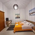 Mandic * Dubrovnik
